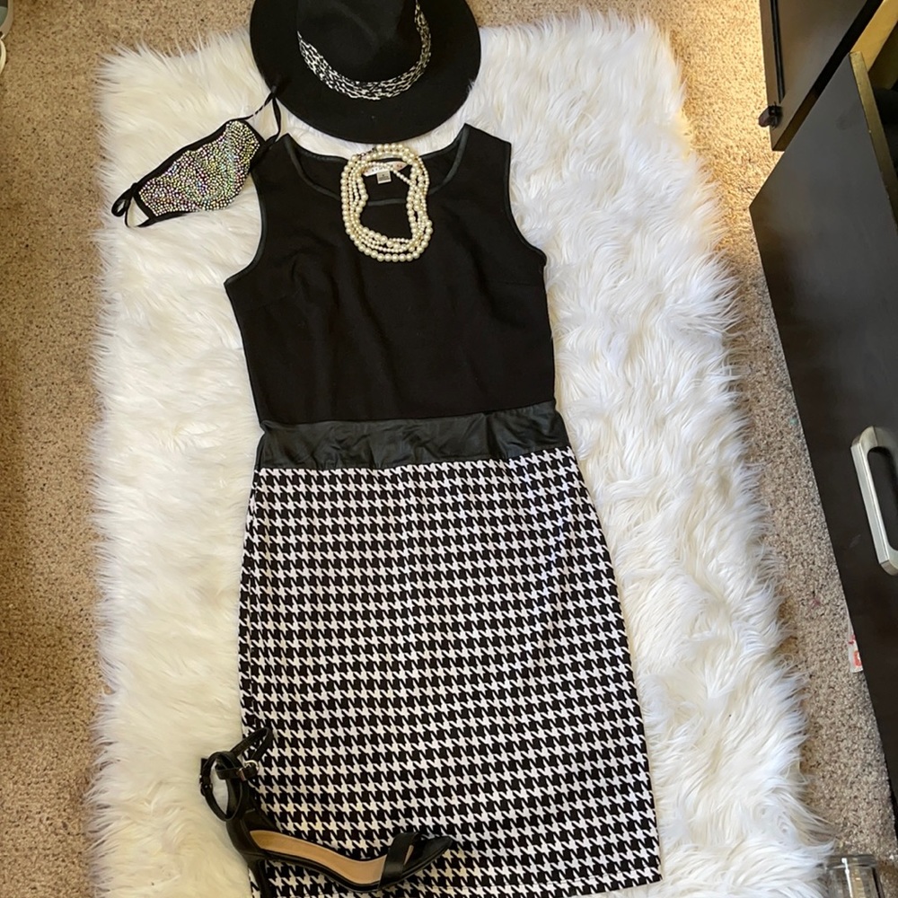 WMNS houndstooth dress